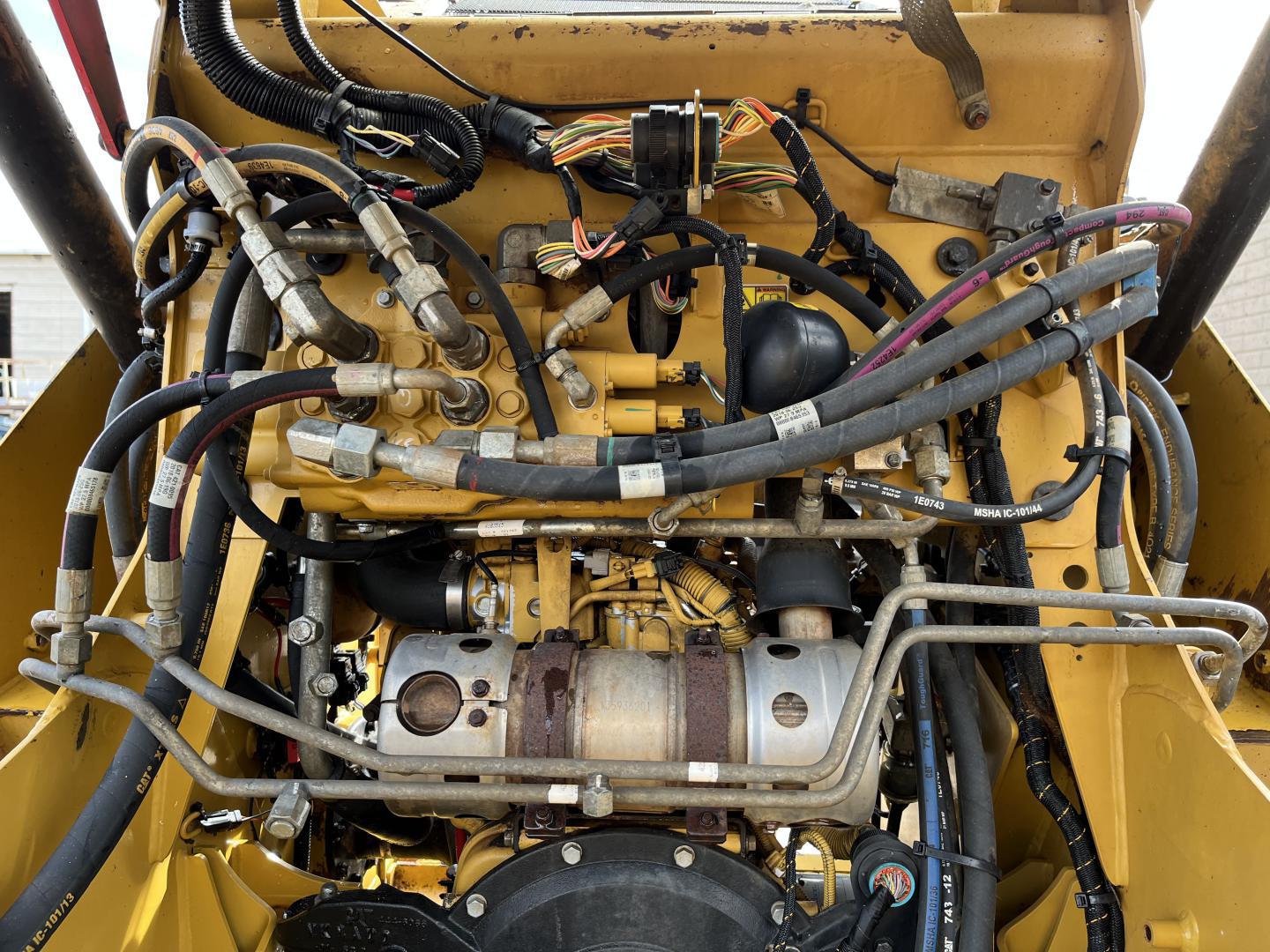 ./imagenes/INVOICE/2019/17026/MINICARGADOR CATERPILLAR 249D (63).JPG